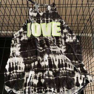 LOVE tanktop black and white tie dye